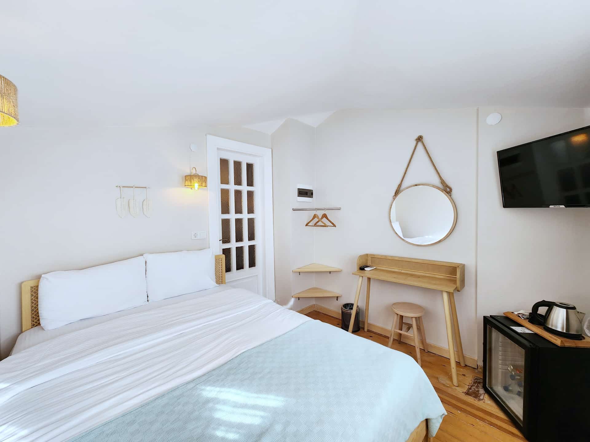 Standardzimmer mit Gartenblick