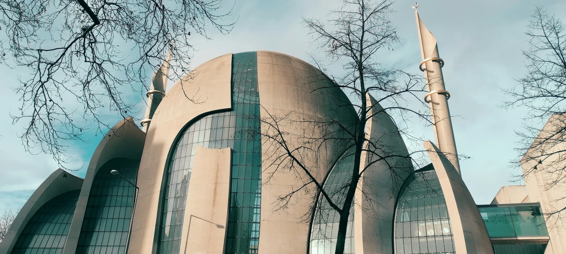 1. Köln: Mimari Bir Şaheser ve Keupstraße'de Lezzet Şöleni