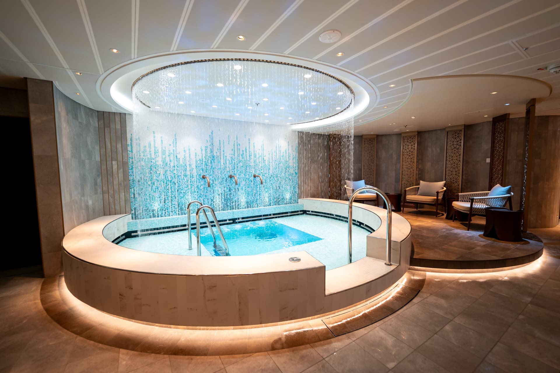 Denizin Ortasında Bir Arınma Yolculuğu: Aroya Cruise ile Wellness ve Spa