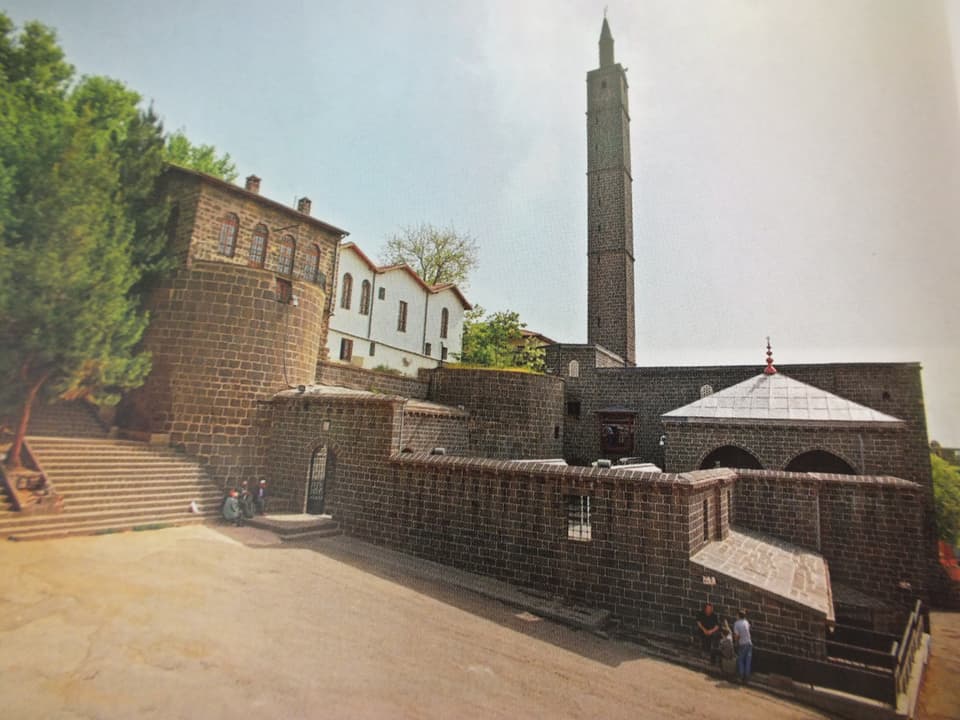 prophet suleyman mosque and 27 sahaba tombs