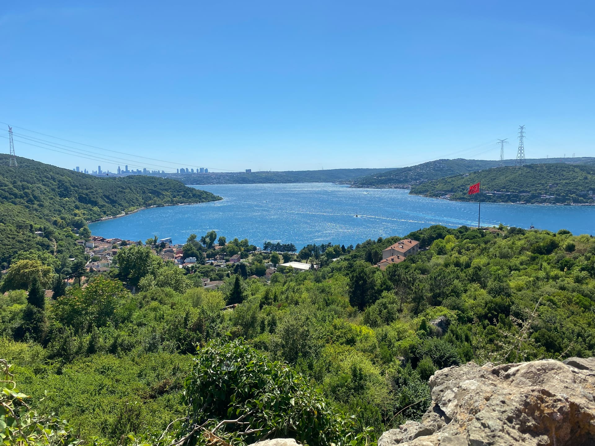 beykoz-sahili-ve-bogaz-manzarasi-yesil-doga