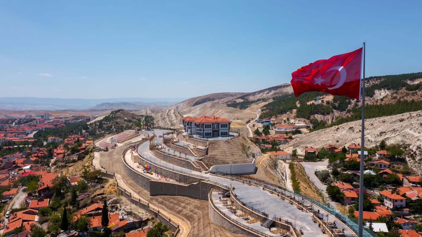 Beypazari-historische-osmanische-Haeuser-und-Basar