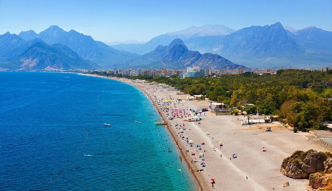 halal-konzept-islamischer-hotelstrand-in-der-region-antalya-alanya