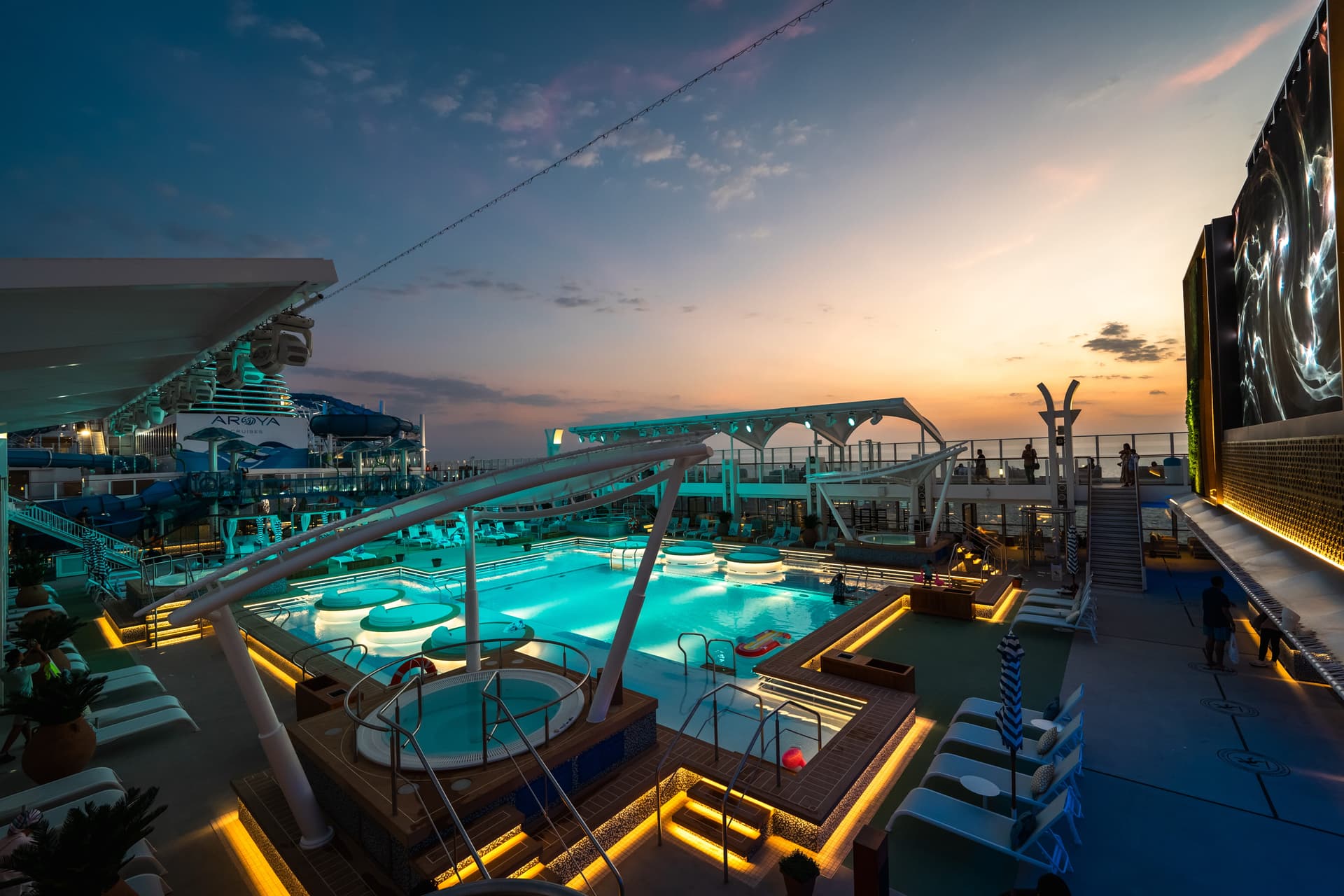 Aroya Cruise ile Kuşadası Keşfi: Efes, Yedi Uyurlar ve Helal Rota