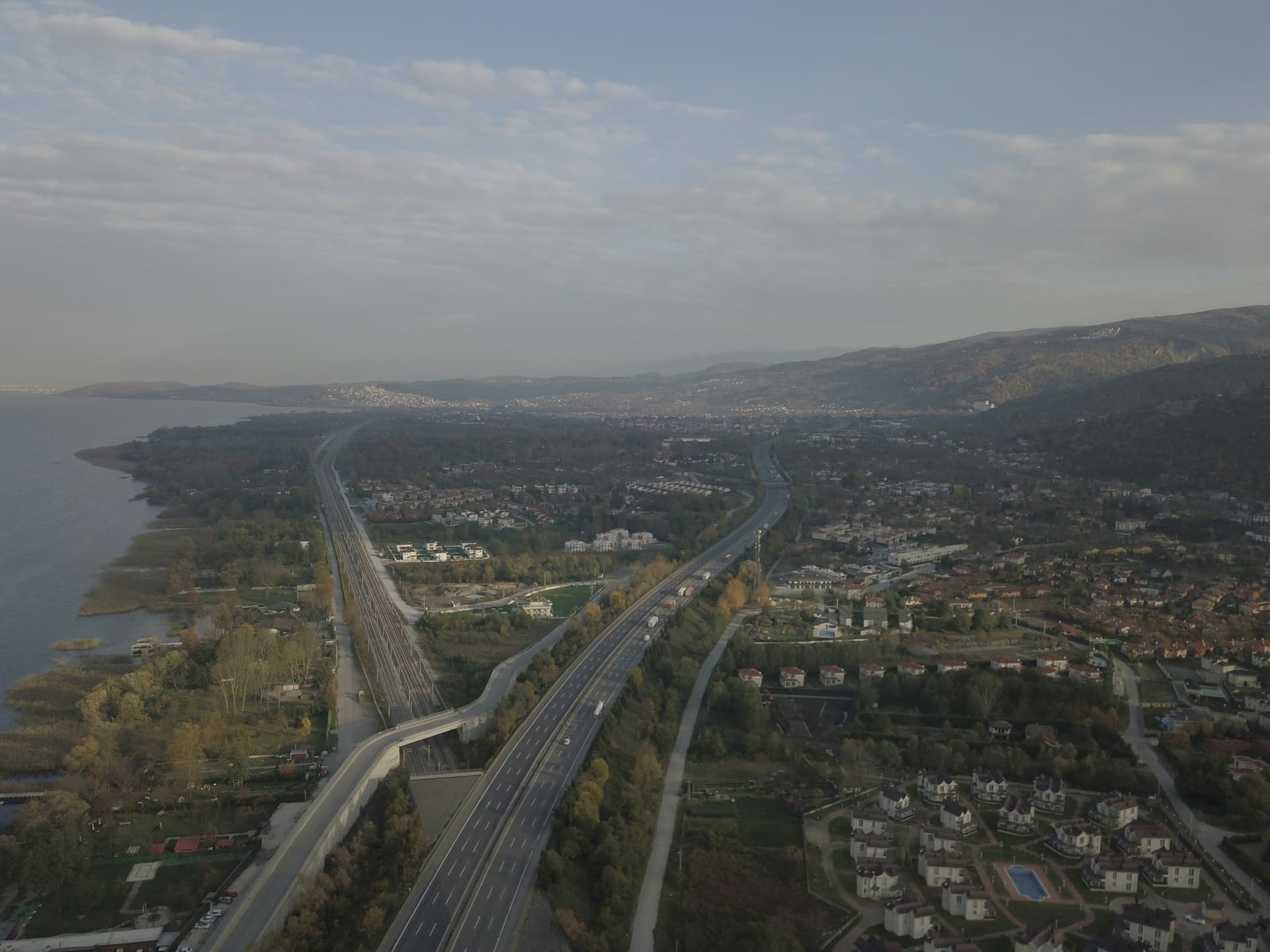 Sapanca’da Ailece Helal Tatil: Doğa, Göl ve Özel Konaklama Rehberi