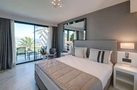 Deniz Manzaralı Premium Oda